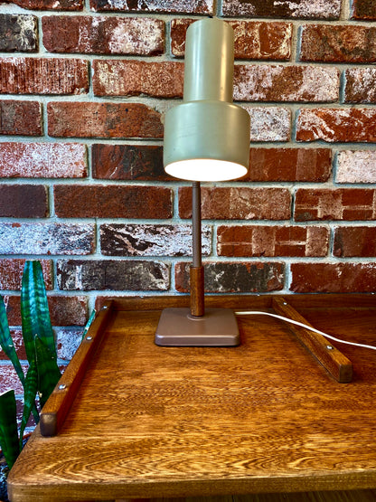 Vintage '70s Desk Lamp Beige Tan Wood Accent Adjustable Neck